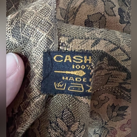 100% Silk "Cashmeer" Scarf 22"W x 68"L Plus Fringe Shades of Brown W/ Maroon - Picture 5 of 5